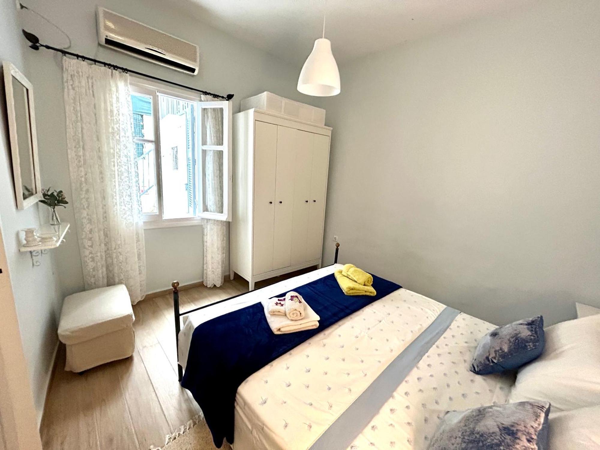 Апартаменты Cozy House With Backyard At Iraklio Attikis Афины Экстерьер фото